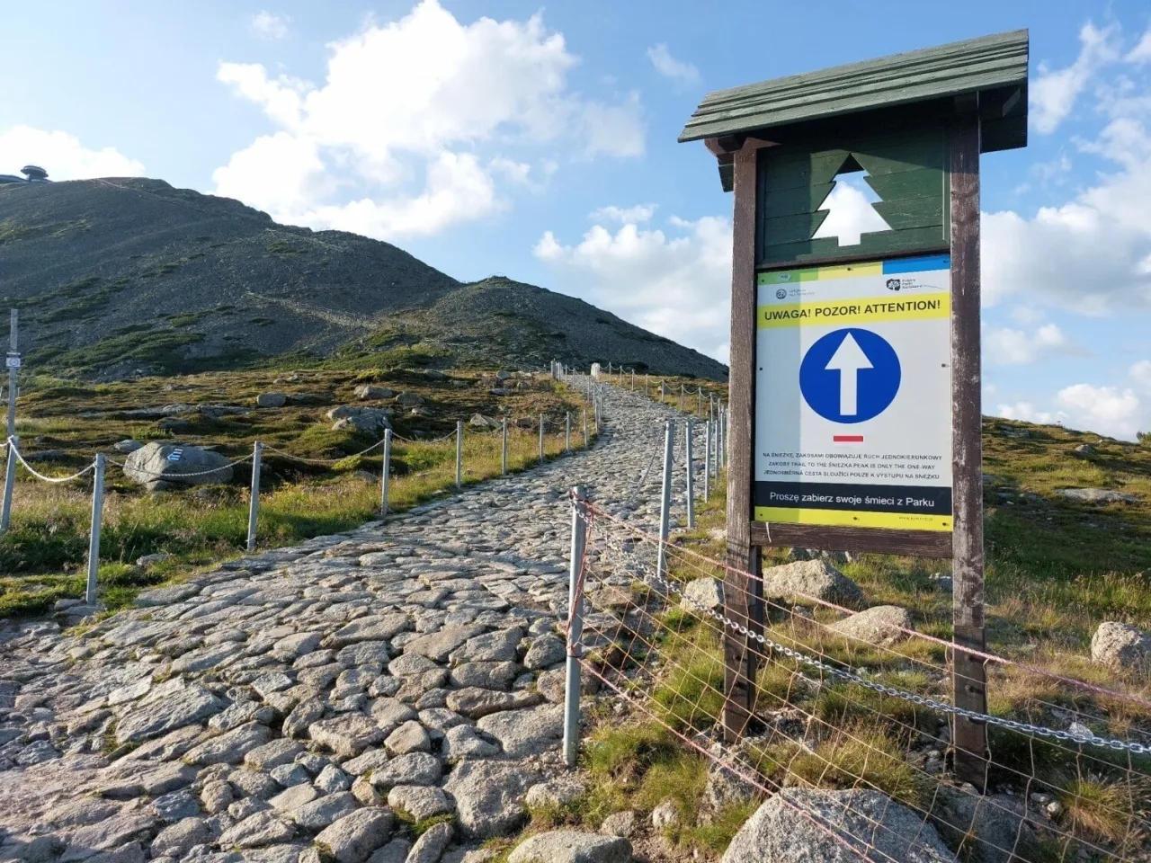 Czy szlaki w Karkonoszach są otwarte? Sprawdź aktualny status tras