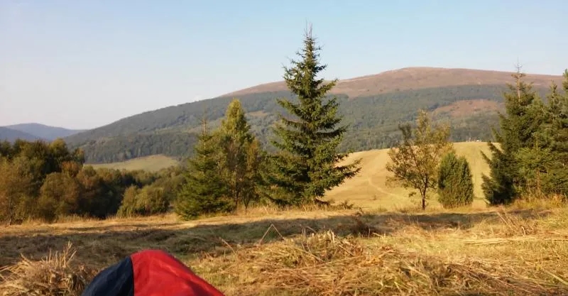 Bacówka PTTK pod Małą Rawką - idealne miejsce na wypoczynek w Bieszczadach